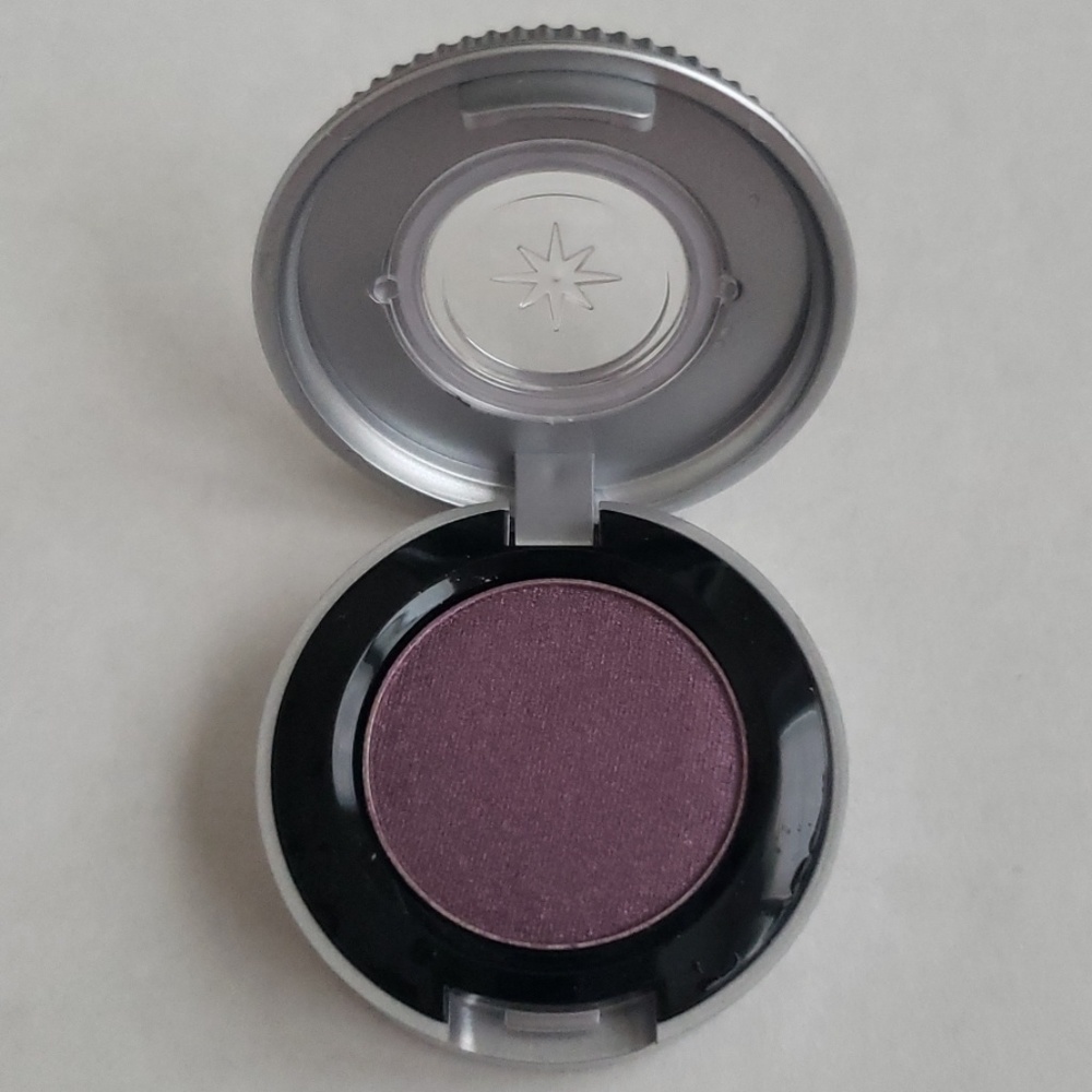 New! Urban Decay Single Shadow "Purple Haze"